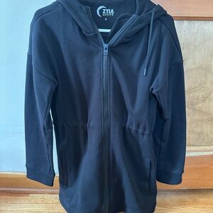 ZYIA Black Long Hoodie Sweatshirt